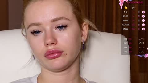 Snapshot of aleksalore chatting on 12.20.24 Lexi online show from 12.20.24