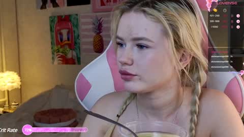 Snapshot of aleksalore chatting on 02.07.25 Lexi online show from 02.07.25