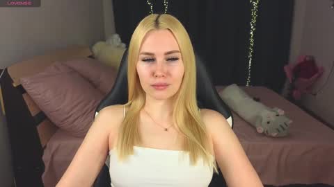 Alena online show from 02.26.25