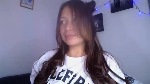 QUEEN OFF MILk  IM BACK  15 NOV online show from 01.12.25