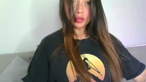 QUEEN OFF MILk  IM BACK  15 NOV online show from 10.27.25