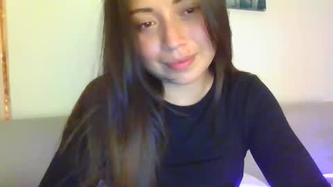 QUEEN OFF MILk  IM BACK  15 NOV online show from 11.19.25