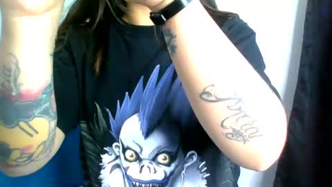 QUEEN OFF MILk  IM BACK  15 NOV online show from 06.15.26