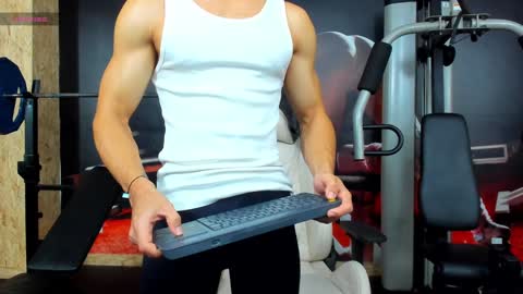 Snapshot of aless_king chatting on 02.08.25 Alessandro King online show from 02.08.25