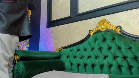 Snapshot of aless_king chatting on 09.10.25 Alessandro King online show from 09.10.25