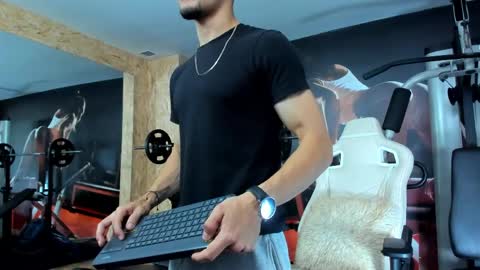 Snapshot of aless_king chatting on 04.05.26 Alessandro King online show from 04.05.26