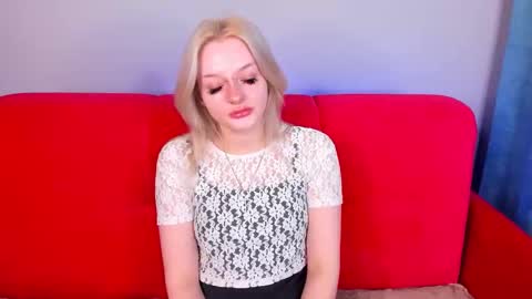 alessakiss online show from 10.17.25