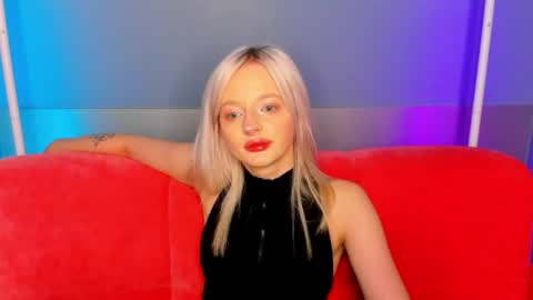 Snapshot of alessakiss chatting on 06.19.26 alessakiss online show from 06.19.26