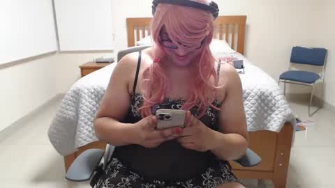 Snapshot of alessalindo840 chatting on 12.19.24 AlessaBabyGirl840 online show from 12.19.24