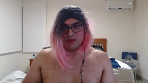 Snapshot of alessalindo840 chatting on 11.11.25 AlessaBabyGirl840 online show from 11.11.25