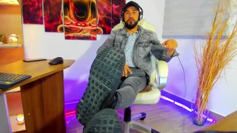 ALESSANDRO  WYE online show from 01.07.25