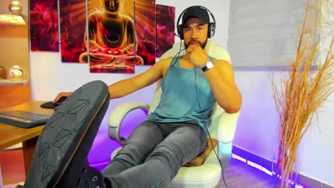 ALESSANDRO  WYE online show from 01.07.25