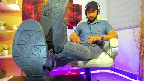 ALESSANDRO  WYE online show from 01.21.25