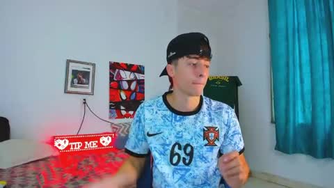 Alessandro Dybala online show from 04.25.26