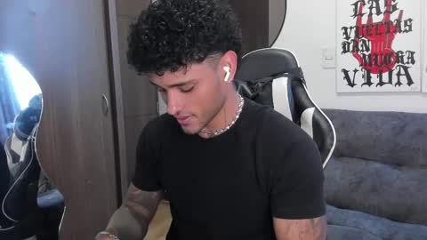 Alessandro Vanni online show from 12.20.25