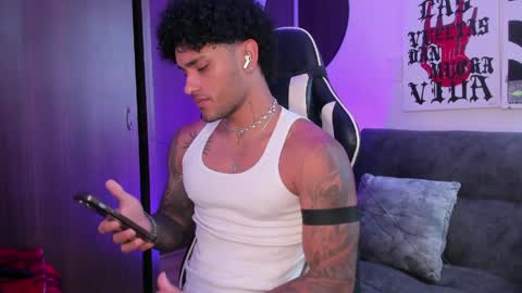 Alessandro Vanni online show from 04.21.26