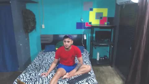 Snapshot of alessandrobooy chatting on 01.17.26 alessandro online show from 01.17.26