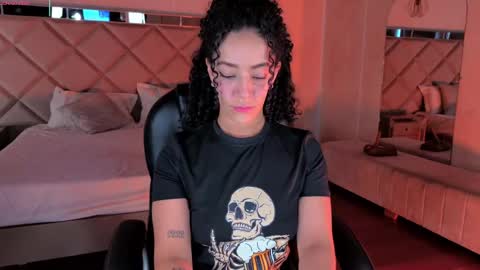 Snapshot of alessaromero chatting on 06.05.26 ALESSA ROMERO online show from 06.05.26