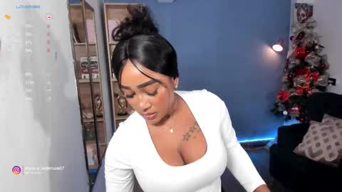 Yy  online show from 12.04.25