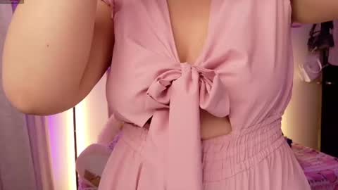 Snapshot of alessia_dolce chatting on 06.17.26 alessia dolce online show from 06.17.26