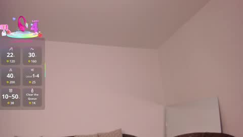 Alessia  Everyday From 0530 to 1430 Col Time online show from 02.17.25