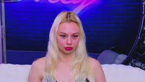 Snapshot of alessiacroft chatting on 05.06.26 alessiacroft online show from 05.06.26