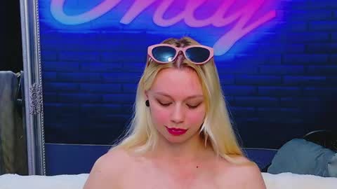 Snapshot of alessiacroft chatting on 06.06.26 alessiacroft online show from 06.06.26