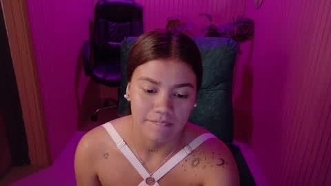 Snapshot of alessiamonroe_ chatting on 06.01.26 alessiamonroe_ online show from 06.01.26