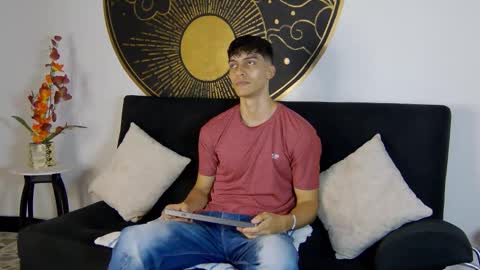 Snapshot of alessiovitale chatting on 11.15.25 Alessio online show from 11.15.25