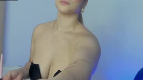 Alessia Moon online show from 06.03.26