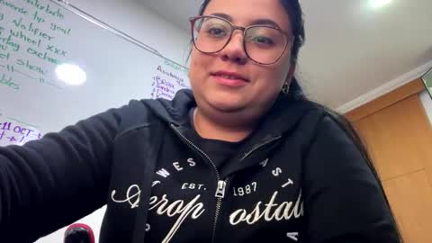 Snapshot of aleteacher chatting on 10.05.25 Alejandra online show from 10.05.25