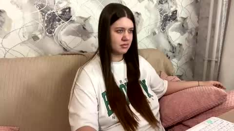 Aletta Oushen online show from 03.05.25