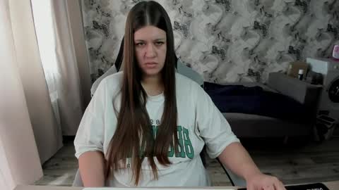 Aletta Oushen online show from 04.22.26