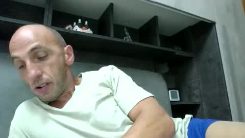 Snapshot of alex120475 chatting on 09.26.25 alex120475 online show from 09.26.25