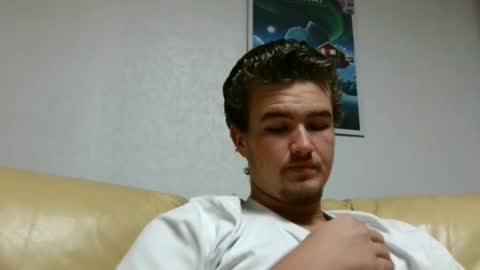 Snapshot of alex83530 chatting on 01.01.25 Alex83530 online show from 01.01.25