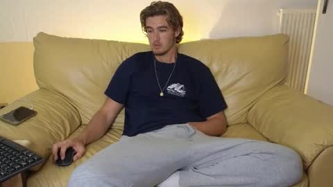 Snapshot of alex83530 chatting on 10.23.25 Alex83530 online show from 10.23.25