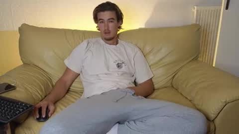 Snapshot of alex83530 chatting on 10.26.25 Alex83530 online show from 10.26.25