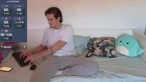 Snapshot of alex83530 chatting on 03.01.26 Alex83530 online show from 03.01.26