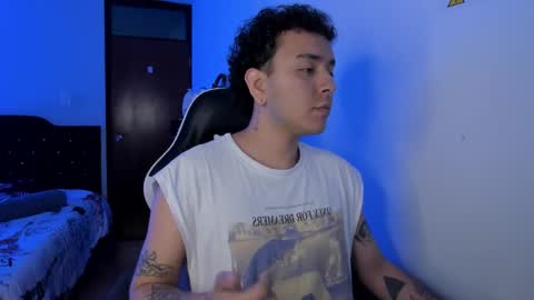 Snapshot of alex__montesco chatting on 12.17.25 Alex online show from 12.17.25