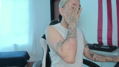 Snapshot of alex__montesco chatting on 04.12.26 Alex online show from 04.12.26