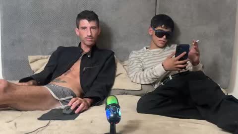 alex_and_charlie online show from 04.29.26