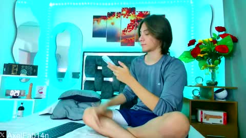 Snapshot of alex_and_fabian chatting on 02.21.25 sneider online show from 02.21.25