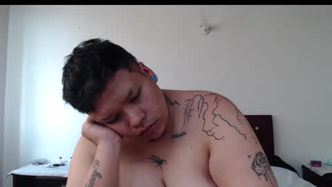 Snapshot of alex_bigclit chatting on 12.15.25 alex_bigclit online show from 12.15.25