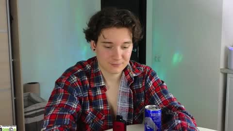 Snapshot of alex_candy_pump chatting on 12.01.24 FAVORITE online show from 12.01.24