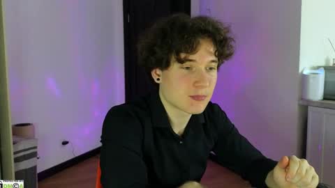 Snapshot of alex_candy_pump chatting on 12.02.24 FAVORITE online show from 12.02.24