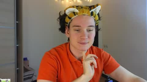 Snapshot of alex_candy_pump chatting on 02.10.25 FAVORITE online show from 02.10.25