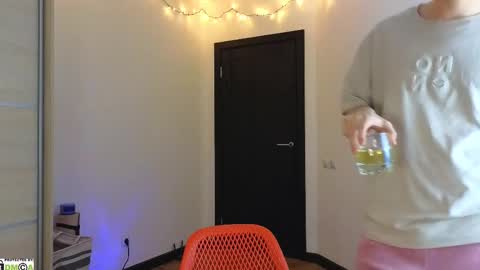 Snapshot of alex_candy_pump chatting on 02.25.25 FAVORITE online show from 02.25.25