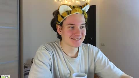 Snapshot of alex_candy_pump chatting on 02.26.25 FAVORITE online show from 02.26.25