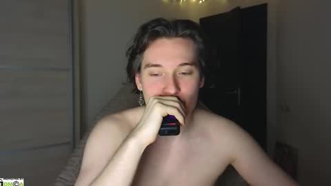 Snapshot of alex_candy_pump chatting on 09.16.25 FAVORITE online show from 09.16.25