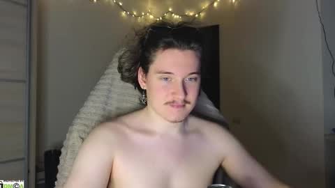 Snapshot of alex_candy_pump chatting on 09.17.25 FAVORITE online show from 09.17.25